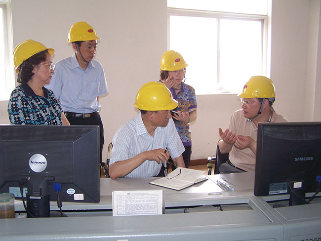 2011年5月21日，中國石油化學工業協會常務副會長、中國氮肥工業協會理事長李壽生、副會長孔祥琳來集團調研