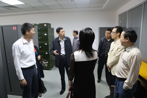 2014年5月14日上午，市人大常委會副主任顧放一行對集團公司貫徹實施《檔案法》情況進行執法檢查。